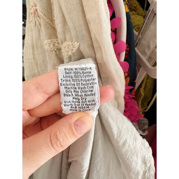 Johnny Was Workshop Joelle Embroidered Beige High-Low Maxi Skirt Size Small - Picture 5 of 5